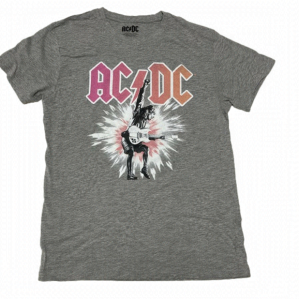AC/DC T-SHIRT - Size Medium